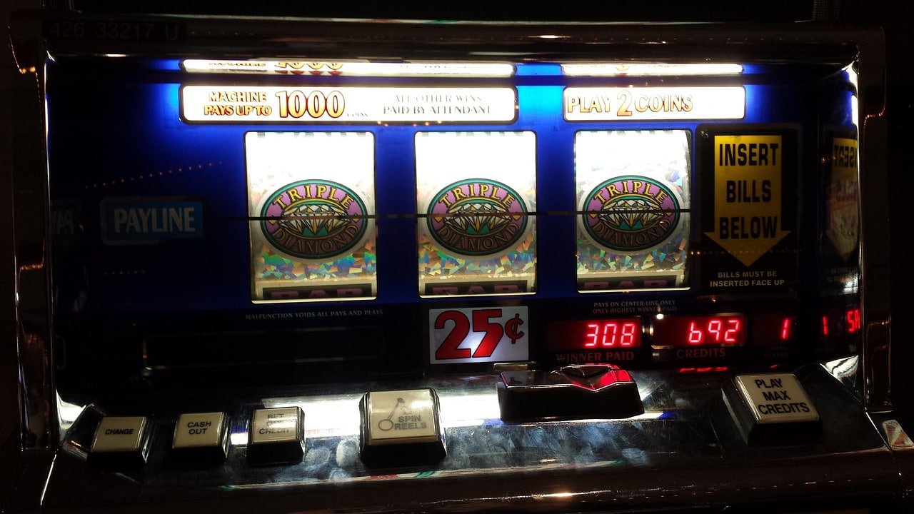Antarmuka VIP Roulette 22bet dengan roda roulette langsung dan kontrol taruhan di ponsel